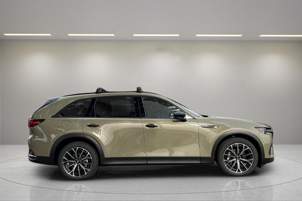 new 2025 Mazda CX-70 PHEV car, priced at $60,070