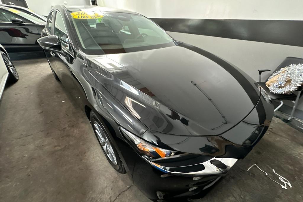 used 2024 Mazda Mazda3 car, priced at $23,991