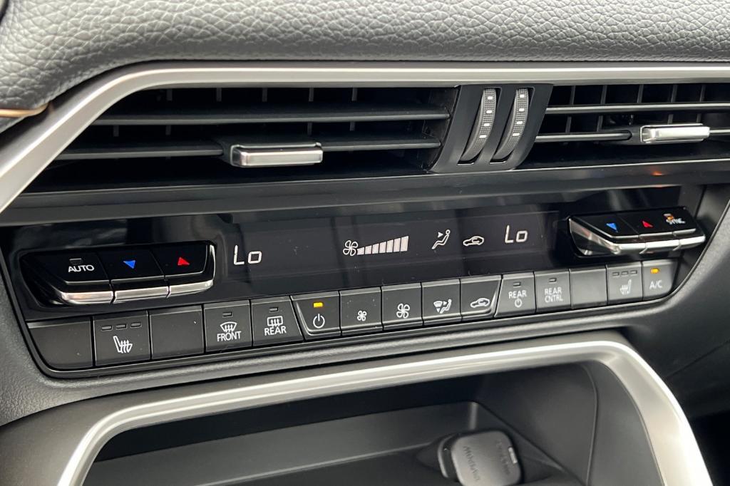new 2025 Mazda CX-90 PHEV car, priced at $51,725