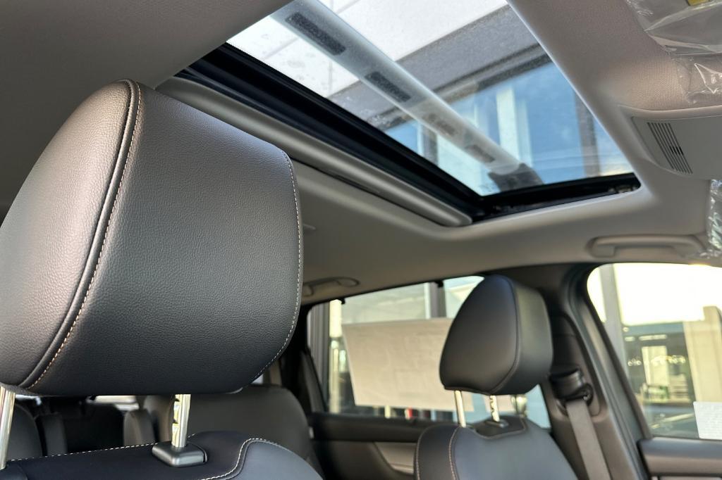new 2025 Mazda CX-90 car, priced at $43,075