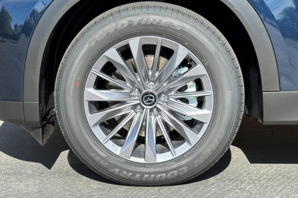 new 2025 Mazda CX-90 car, priced at $43,050