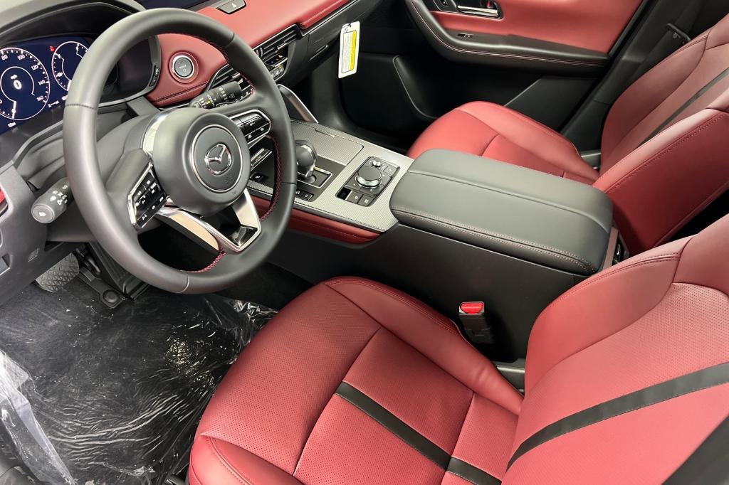 new 2025 Mazda CX-70 PHEV car, priced at $59,945
