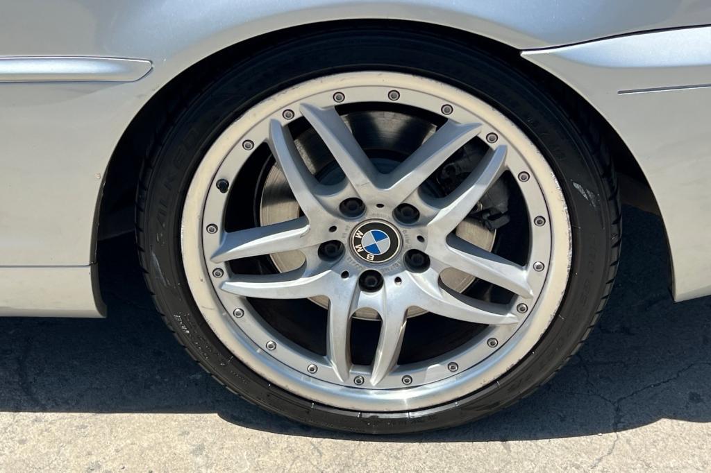used 2004 BMW 330 car
