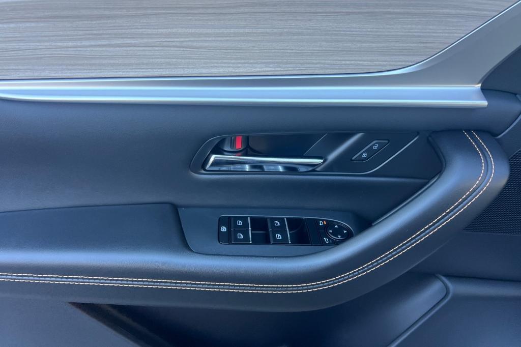 new 2025 Mazda CX-90 PHEV car, priced at $51,625