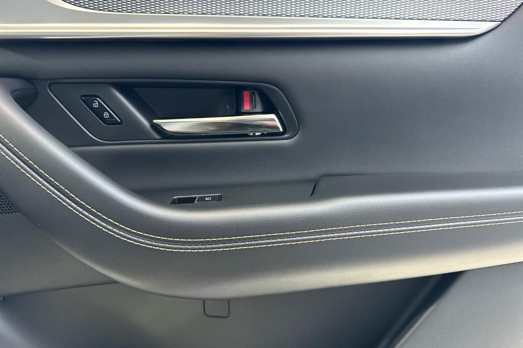 new 2025 Mazda CX-90 PHEV car, priced at $61,025