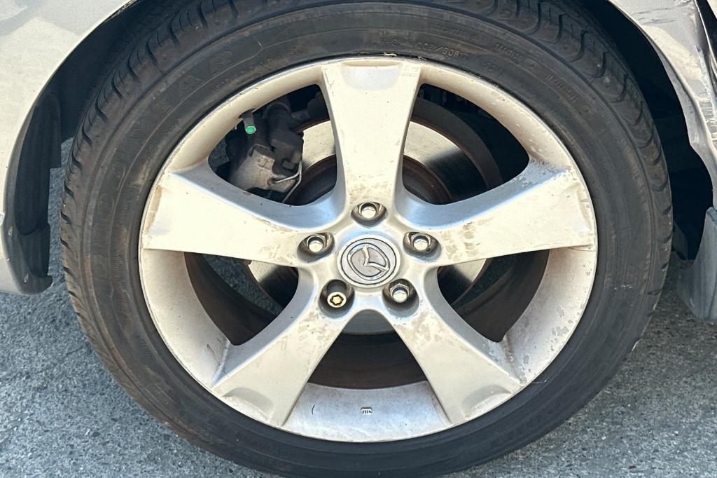 used 2005 Mazda Mazda3 car, priced at $7,980