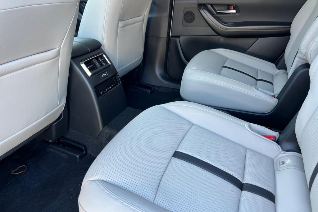 new 2025 Mazda CX-90 PHEV car, priced at $56,505