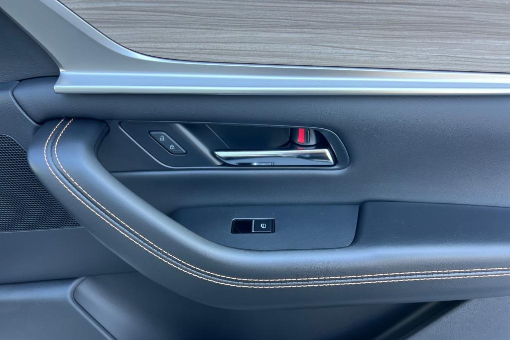 new 2025 Mazda CX-90 PHEV car, priced at $56,505