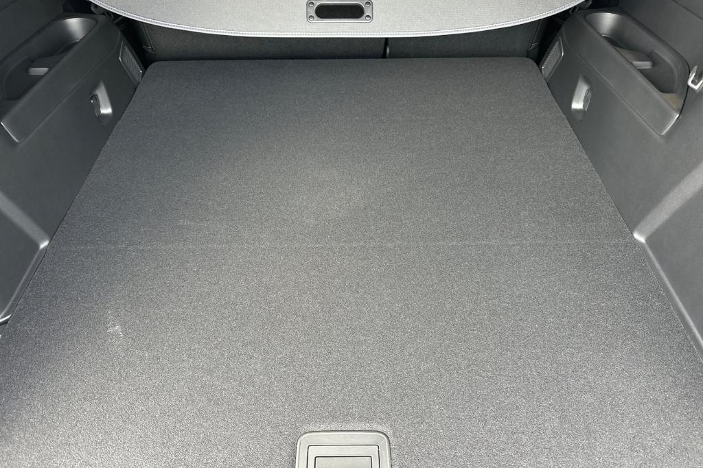 new 2025 Mazda CX-70 PHEV car, priced at $56,120