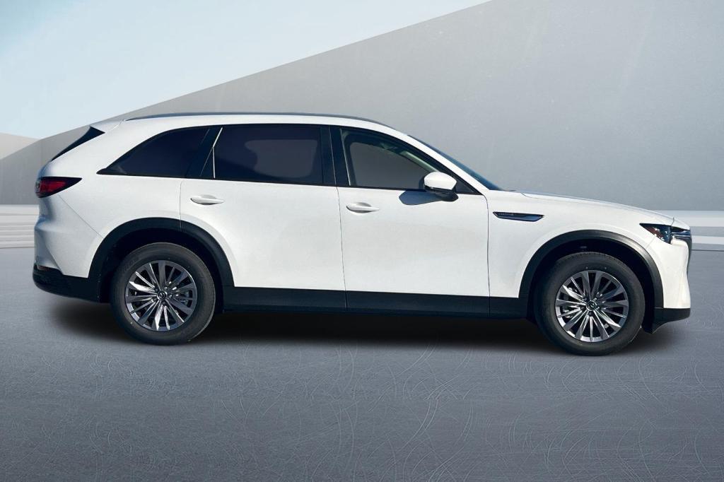 new 2025 Mazda CX-90 car, priced at $40,195