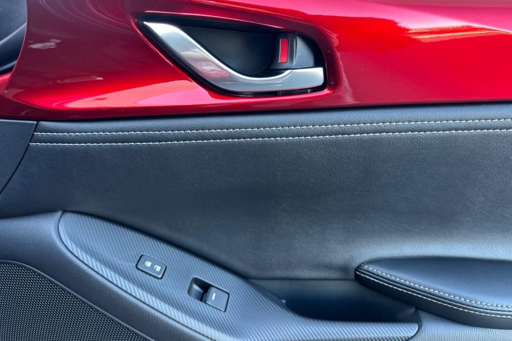 new 2025 Mazda MX-5 Miata RF car