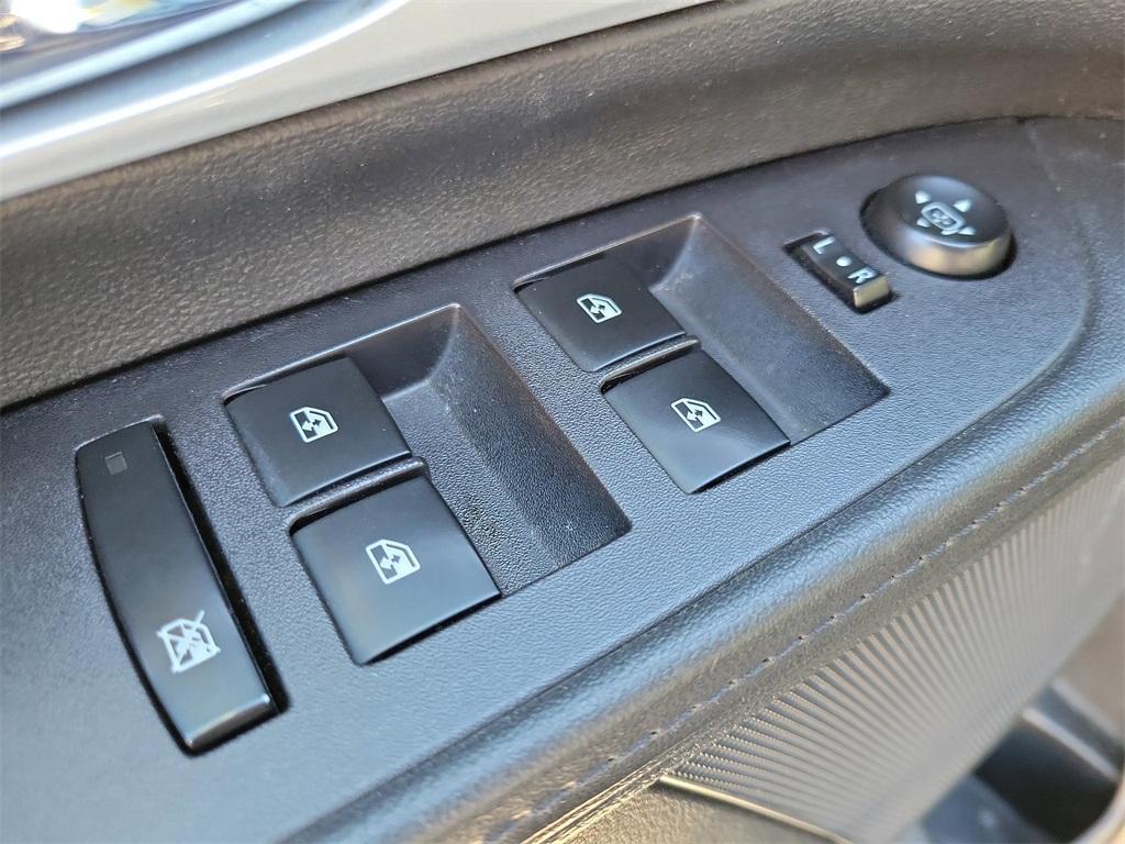 used 2016 Chevrolet Equinox car, priced at $11,499