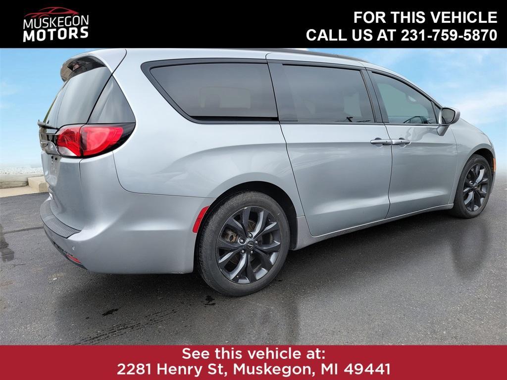 used 2018 Chrysler Pacifica car, priced at $11,946