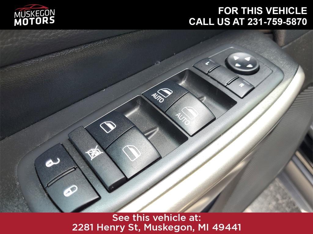 used 2019 Jeep Cherokee car, priced at $15,644