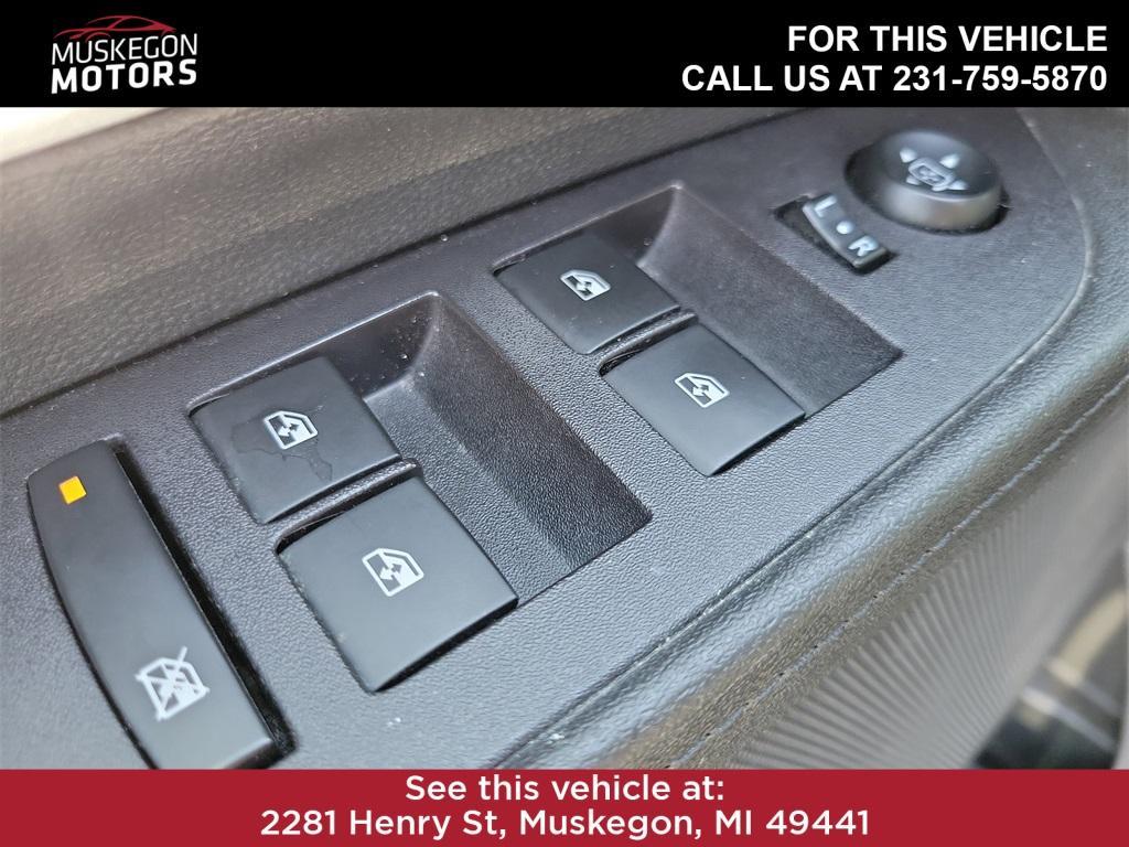 used 2017 Chevrolet Equinox car, priced at $9,999