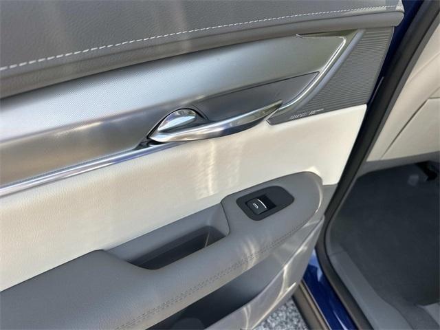 used 2023 Cadillac XT5 car, priced at $38,985