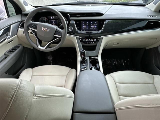 used 2020 Cadillac XT6 car, priced at $32,885