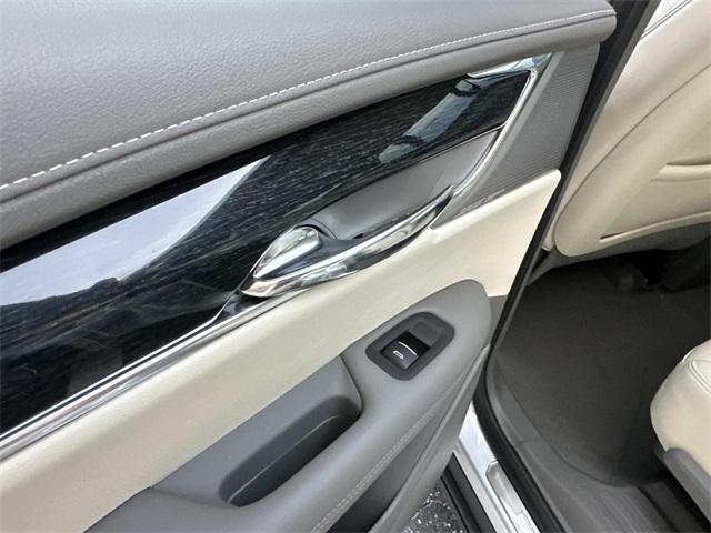 used 2020 Cadillac XT6 car, priced at $32,885