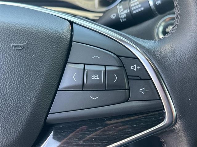 used 2022 Cadillac XT5 car, priced at $29,985
