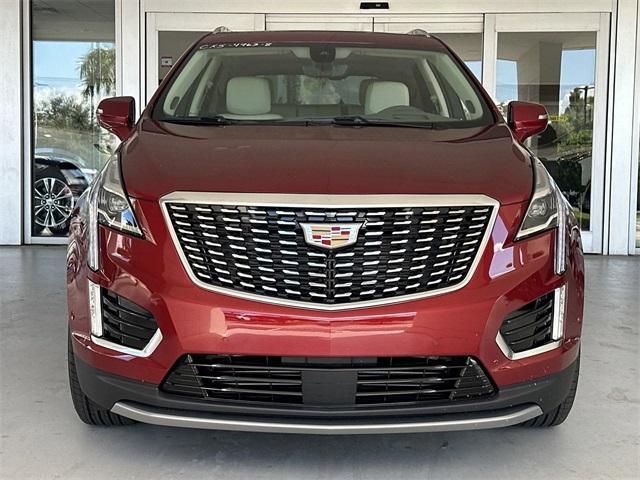 new 2025 Cadillac XT5 car, priced at $57,990