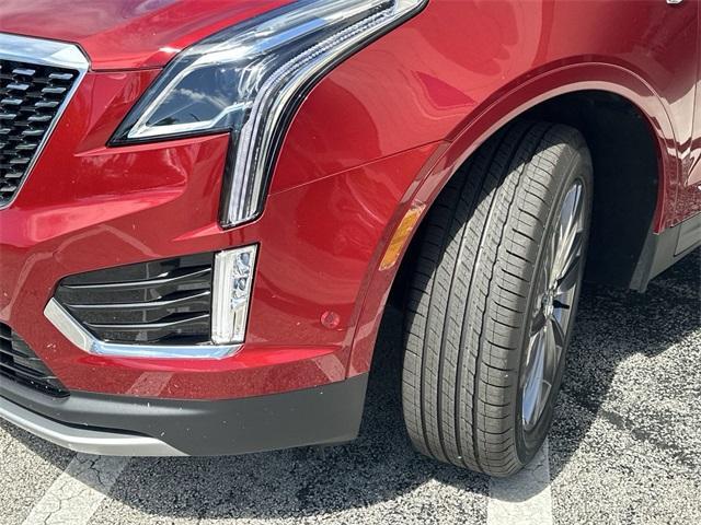 new 2025 Cadillac XT5 car, priced at $57,990