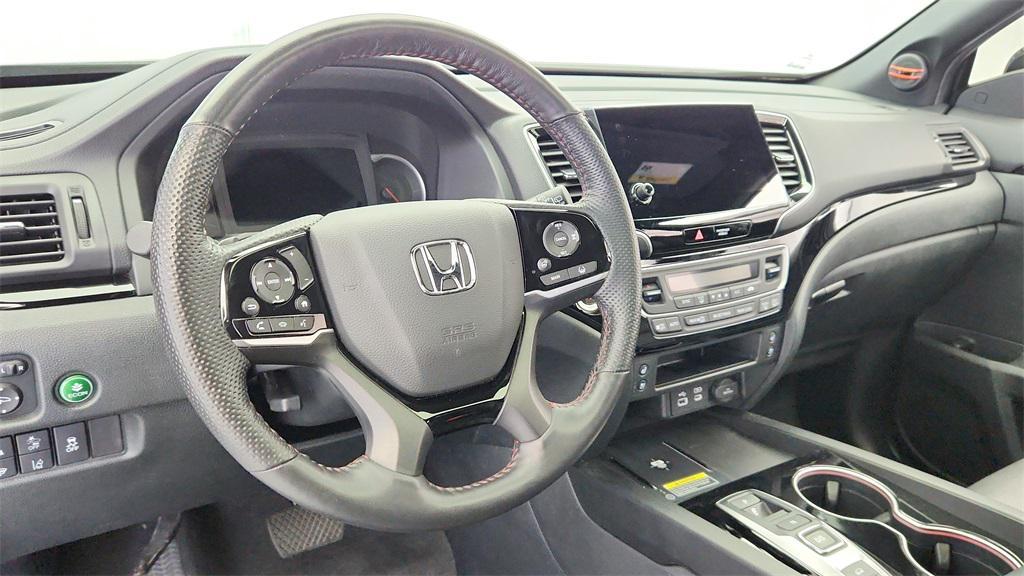 used 2024 Honda Passport car, priced at $36,497