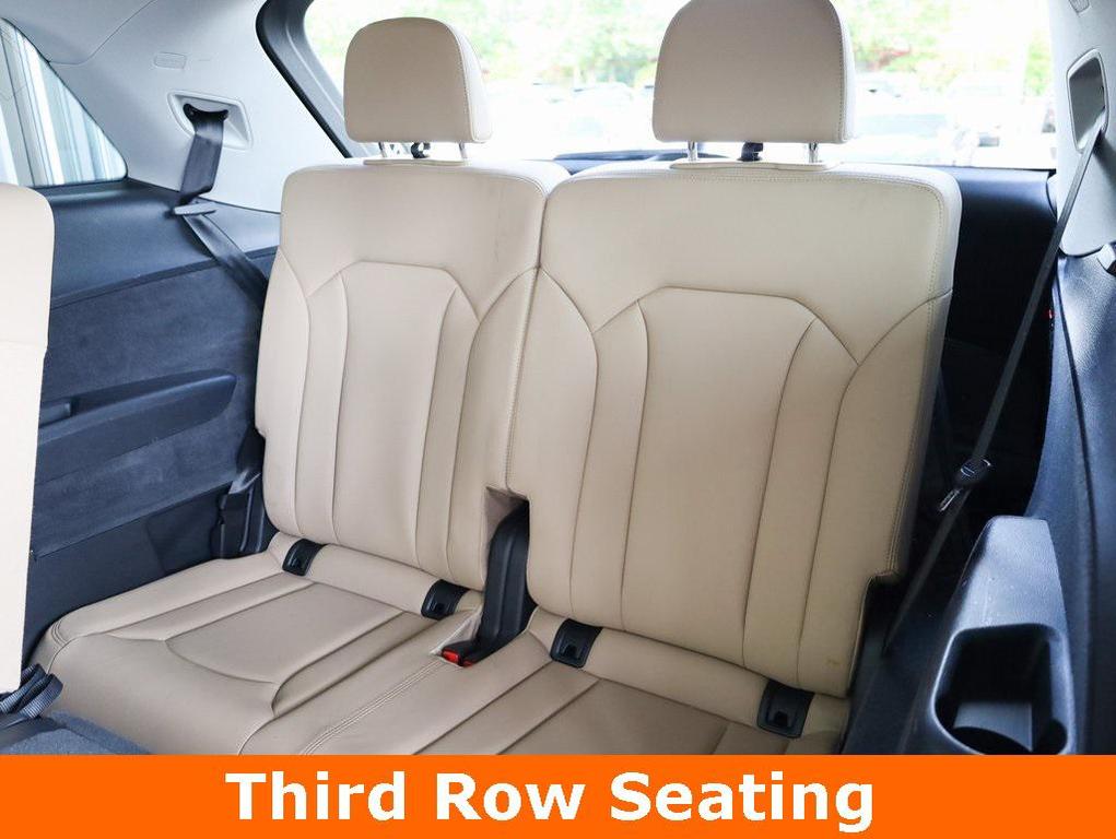 used 2020 Audi Q7 car, priced at $24,399