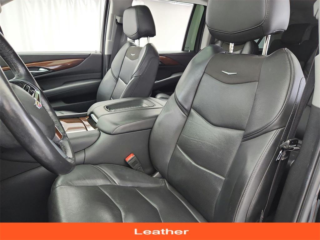 used 2020 Cadillac Escalade ESV car, priced at $30,995