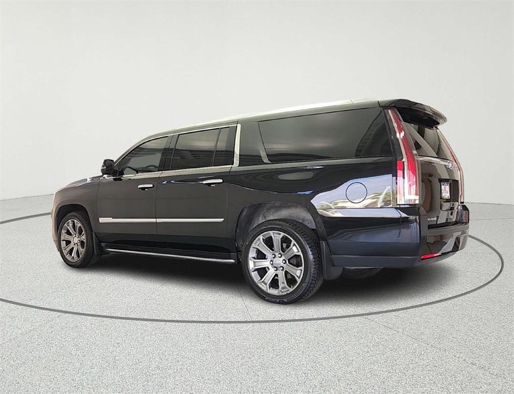 used 2020 Cadillac Escalade ESV car, priced at $30,995