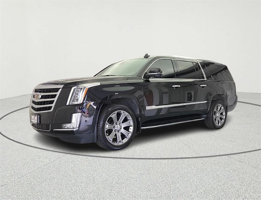 used 2020 Cadillac Escalade ESV car, priced at $30,995