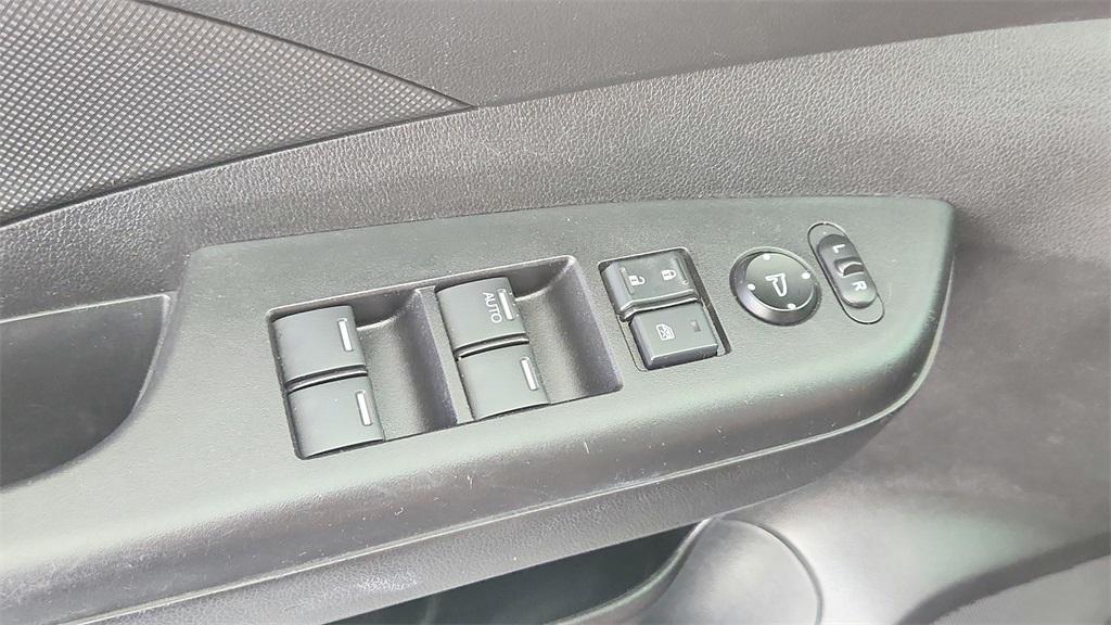 used 2015 Honda CR-V car, priced at $11,789