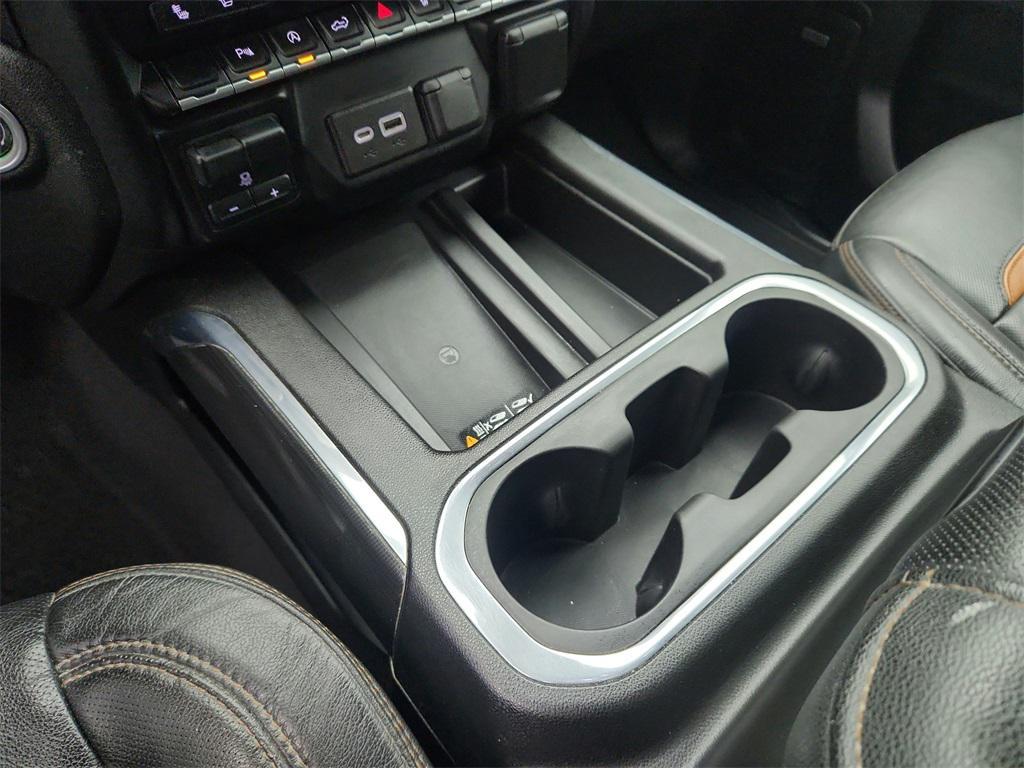 used 2022 GMC Sierra 1500 car, priced at $40,995