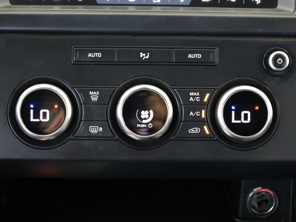 used 2019 Land Rover Discovery car, priced at $19,900