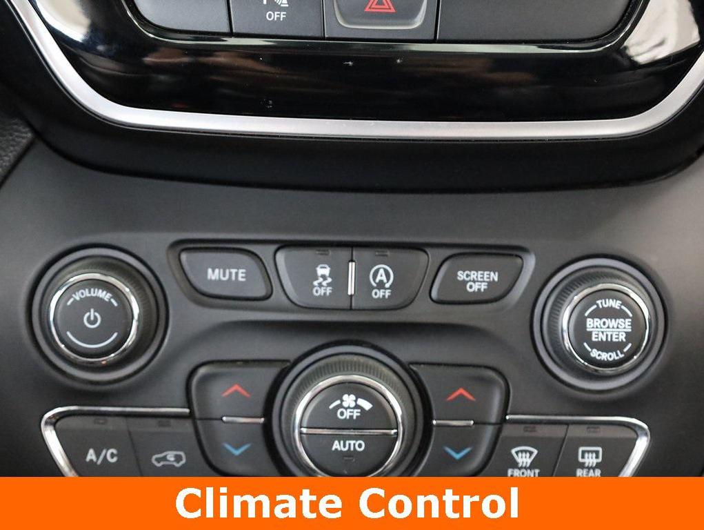 used 2020 Jeep Cherokee car, priced at $17,500