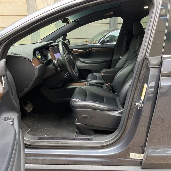 used 2020 Tesla Model X car, priced at $31,900
