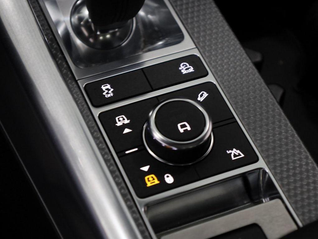 used 2018 Land Rover Range Rover Sport car, priced at $35,600
