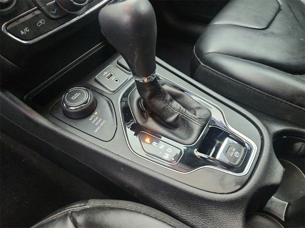 used 2019 Jeep Cherokee car, priced at $16,995