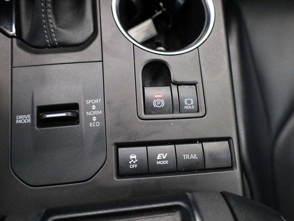 used 2022 Toyota Highlander Hybrid car, priced at $43,125