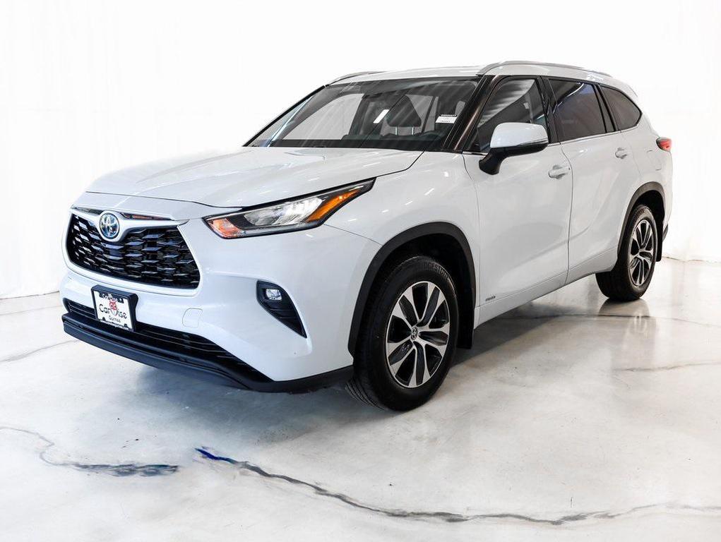 used 2022 Toyota Highlander Hybrid car, priced at $43,125