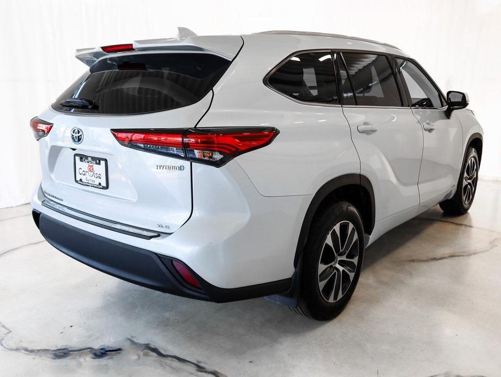 used 2022 Toyota Highlander Hybrid car, priced at $43,125