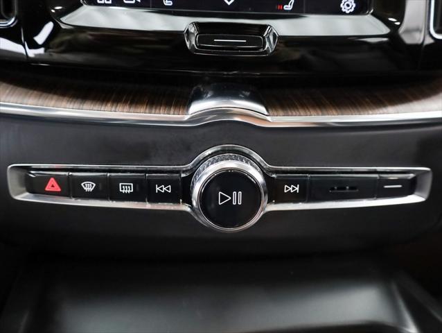used 2022 Volvo XC60 Recharge Plug-In Hybrid car, priced at $28,500