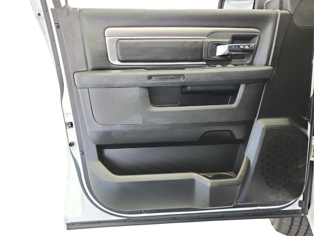 used 2022 Ram 1500 Classic car, priced at $27,499