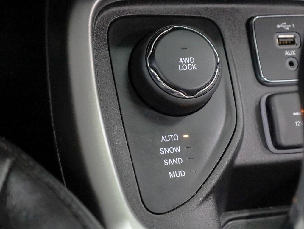 used 2020 Jeep Compass car, priced at $16,020