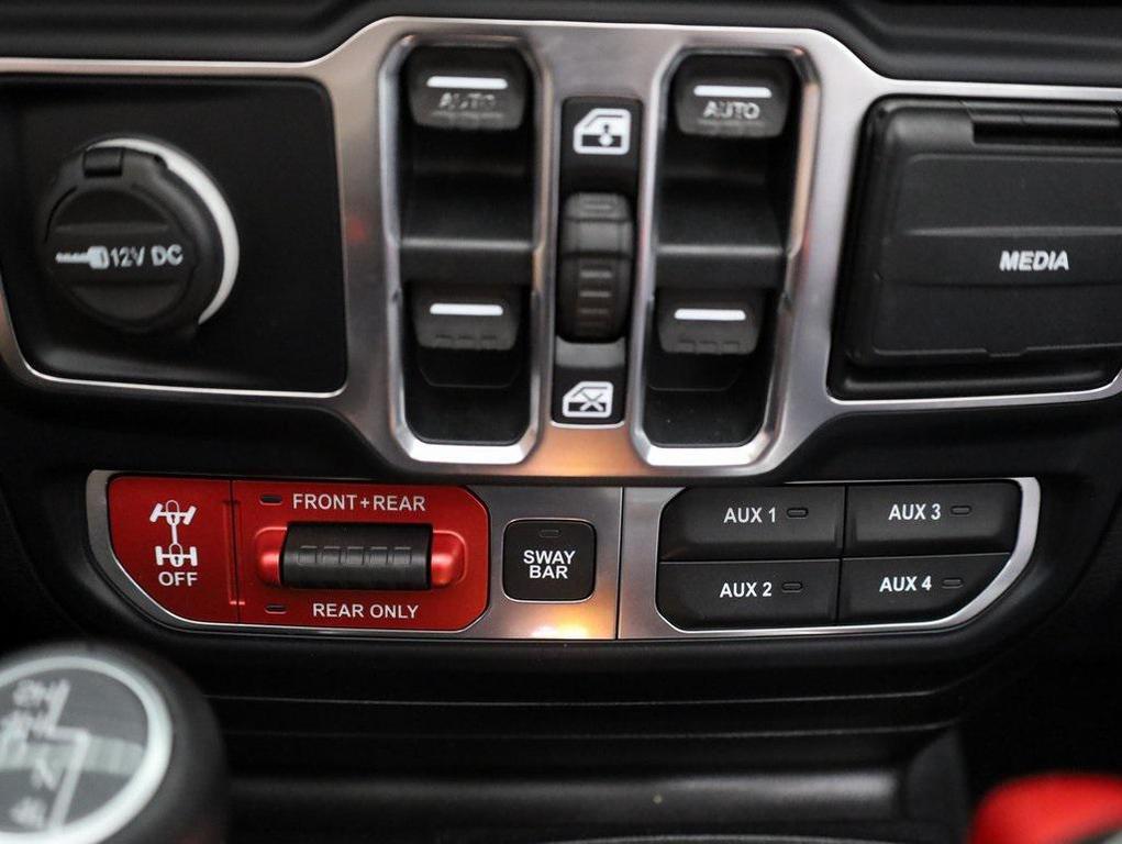 used 2018 Jeep Wrangler Unlimited car, priced at $32,397