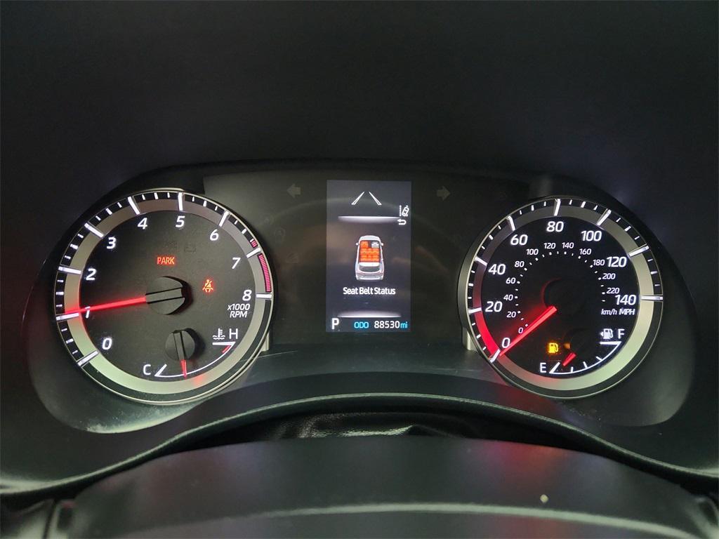 used 2021 Toyota Highlander car, priced at $24,995