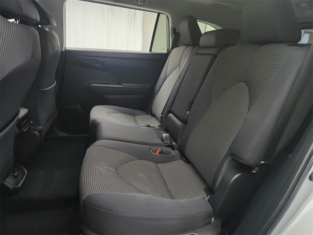 used 2021 Toyota Highlander car, priced at $24,995