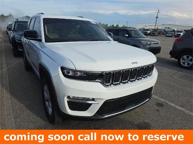 used 2022 Jeep Grand Cherokee car, priced at $27,675