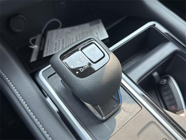 new 2025 Nissan Pathfinder car, priced at $36,808