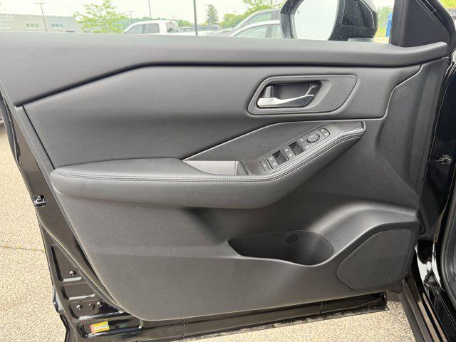 new 2025 Nissan Rogue car, priced at $32,378