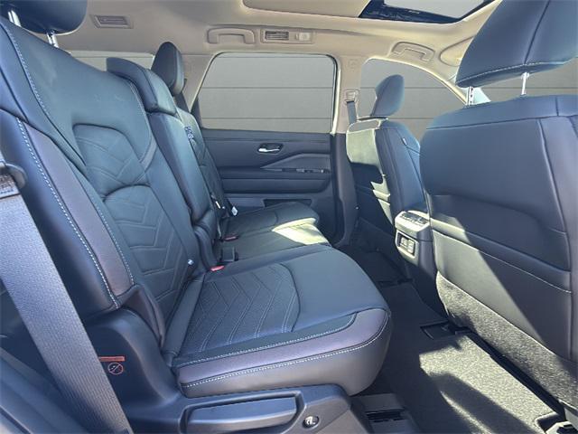 new 2025 Nissan Pathfinder car, priced at $47,315